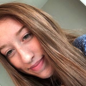 Meet your Posher, Kira